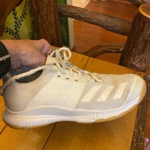 Adidas volleyball shoes size 9